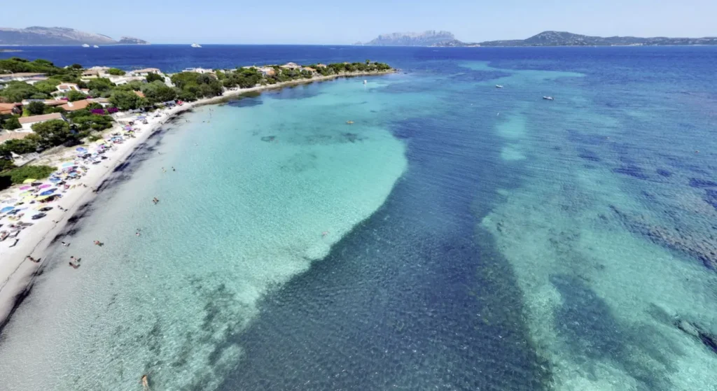 spiaggia del pellicano olbia